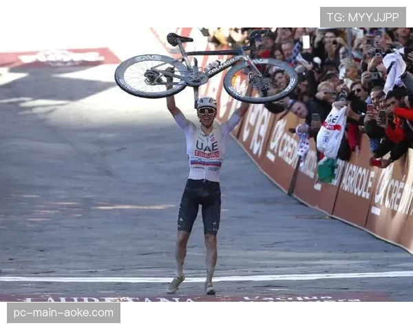 范德普尔强势卫冕环弗兰德斯,单飞夺冠 范德普尔强势卫冕环弗兰德斯,单飞夺冠